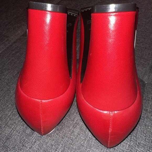 Etienne Aigner Red/White Peep Toe Slip On Thick Block Heel Leather Size 8.5 M - Picture 11 of 16